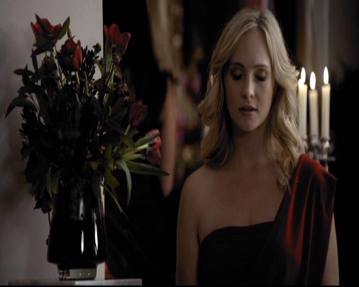 VampireDiariesWorld-dot-org_2x07Masquerade1088.jpg