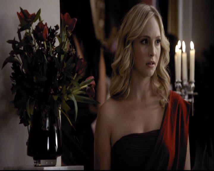 VampireDiariesWorld-dot-org_2x07Masquerade1090.jpg