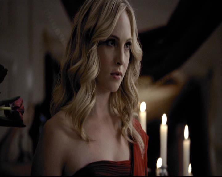 VampireDiariesWorld-dot-org_2x07Masquerade1094.jpg