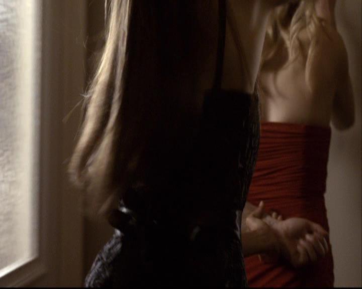 VampireDiariesWorld-dot-org_2x07Masquerade1103.jpg