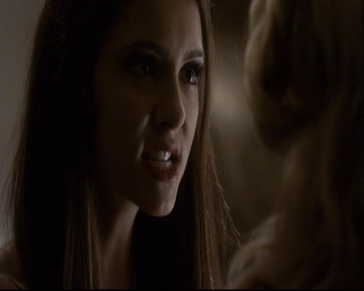 VampireDiariesWorld-dot-org_2x07Masquerade1119.jpg