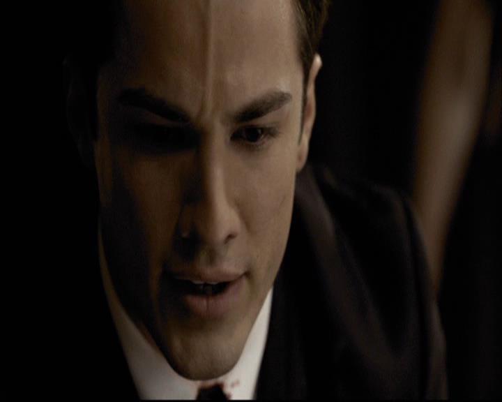 VampireDiariesWorld-dot-org_2x07Masquerade1557.jpg