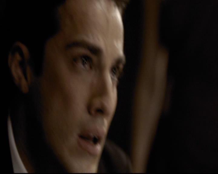 VampireDiariesWorld-dot-org_2x07Masquerade1563.jpg