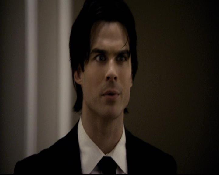 VampireDiariesWorld-dot-org_2x07Masquerade1605.jpg