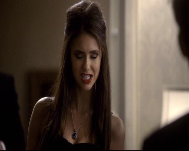 VampireDiariesWorld-dot-org_2x07Masquerade1654.jpg