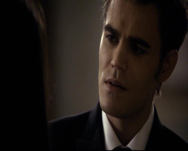 VampireDiariesWorld-dot-org_2x07Masquerade1658.jpg