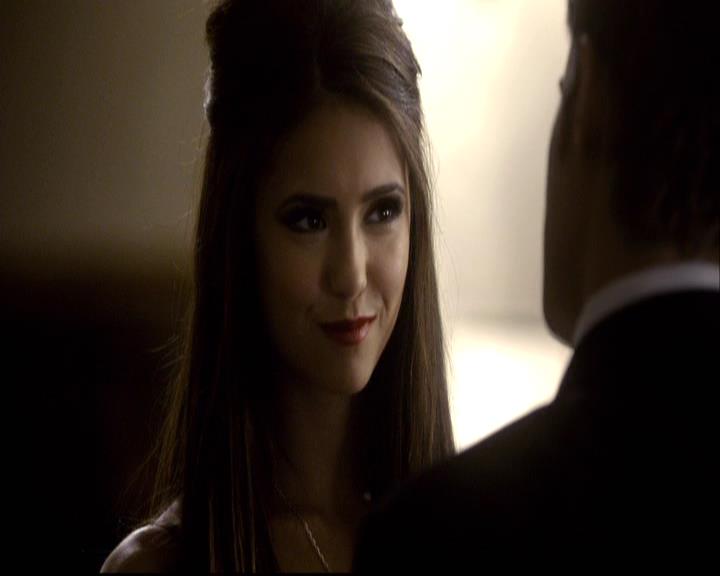 VampireDiariesWorld-dot-org_2x07Masquerade1679.jpg
