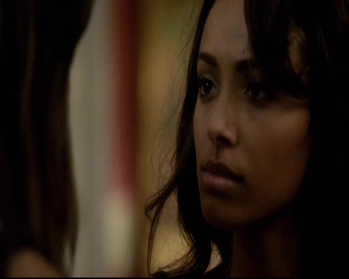 VampireDiariesWorld-dot-org_2x07Masquerade1757.jpg