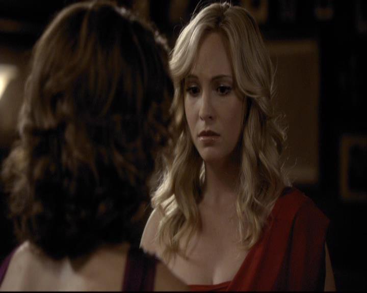 VampireDiariesWorld-dot-org_2x07Masquerade1867.jpg
