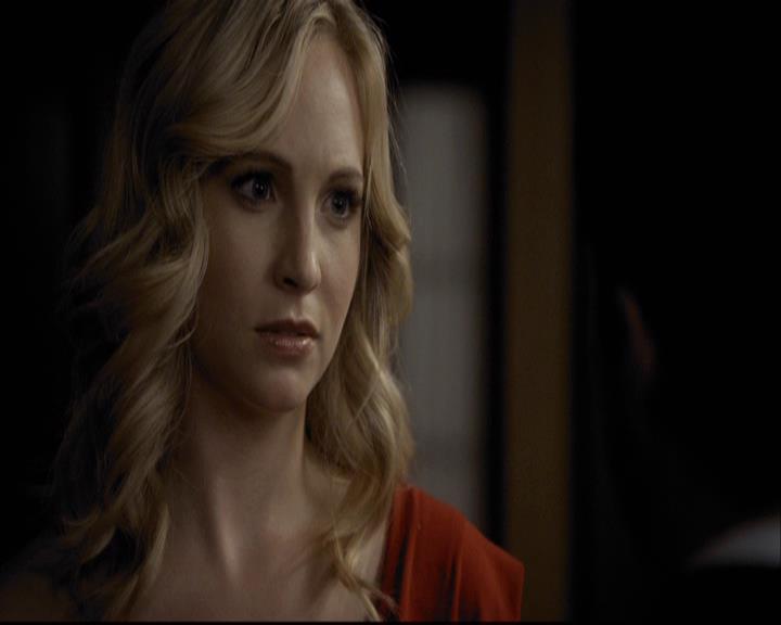 VampireDiariesWorld-dot-org_2x07Masquerade1921.jpg