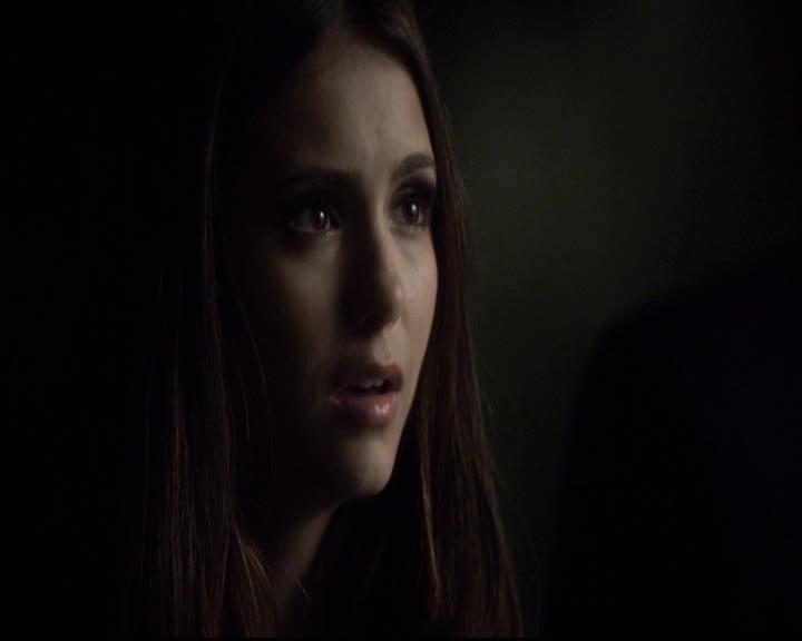 VampireDiariesWorld-dot-org_2x07Masquerade2108.jpg