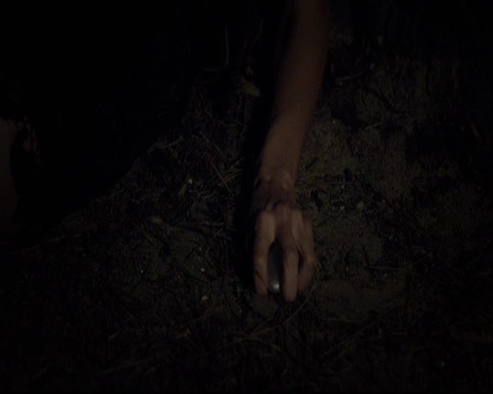 VampireDiariesWorld-dot-org_2x07Masquerade2153.jpg