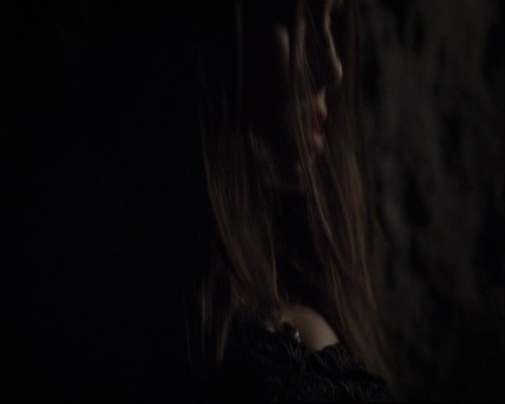 VampireDiariesWorld-dot-org_2x07Masquerade2157.jpg