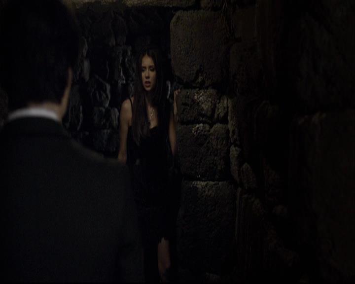 VampireDiariesWorld-dot-org_2x07Masquerade2192.jpg