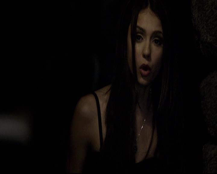 VampireDiariesWorld-dot-org_2x07Masquerade2195.jpg