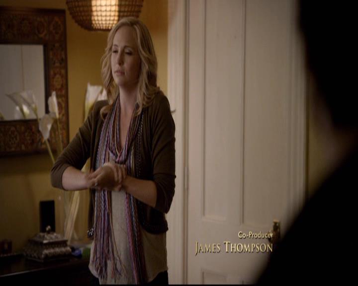 VampireDiariesWorld-dot-org_2x08Rose0153.jpg