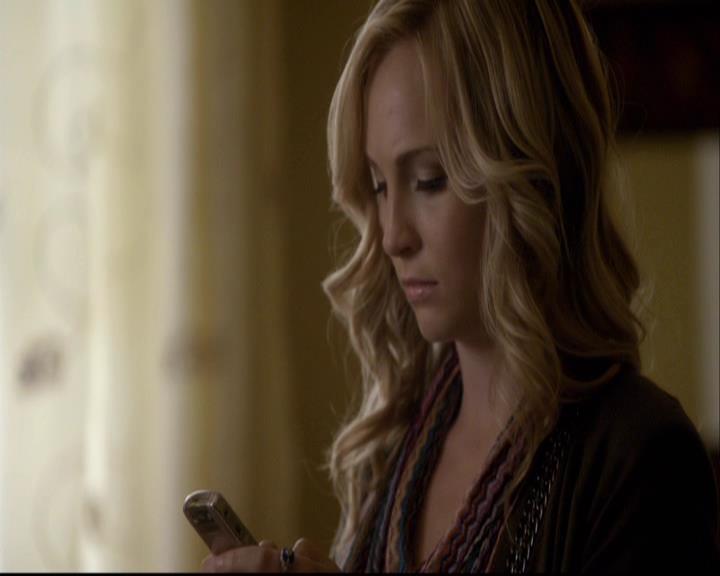 VampireDiariesWorld-dot-org_2x08Rose0164.jpg