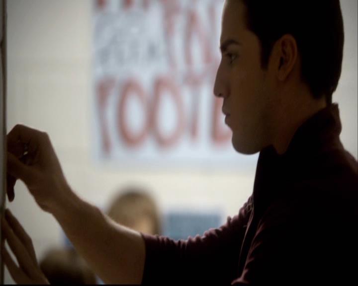 VampireDiariesWorld-dot-org_2x08Rose0243.jpg