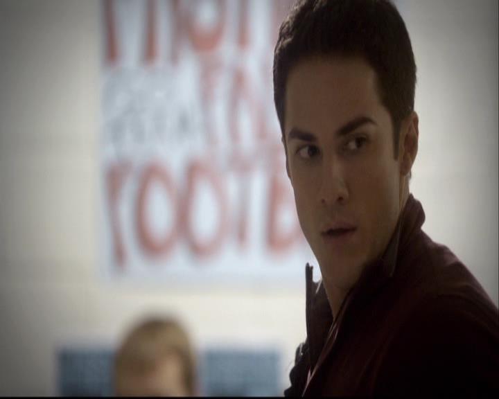 VampireDiariesWorld-dot-org_2x08Rose0250.jpg