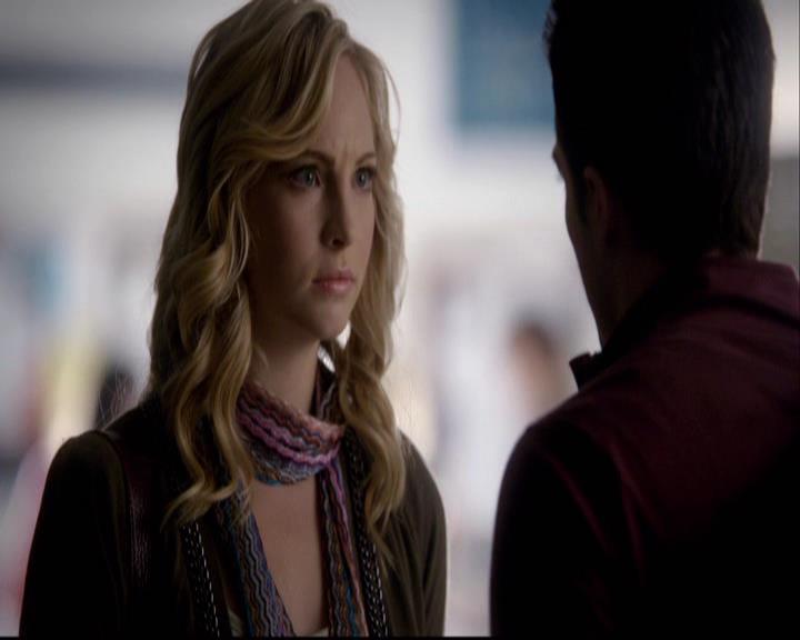 VampireDiariesWorld-dot-org_2x08Rose0421.jpg
