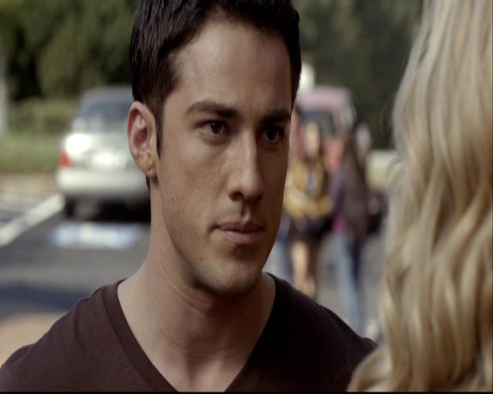 VampireDiariesWorld-dot-org_2x08Rose0623.jpg