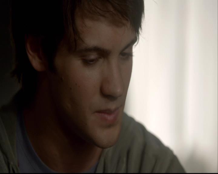 VampireDiariesWorld-dot-org_2x08Rose0764.jpg