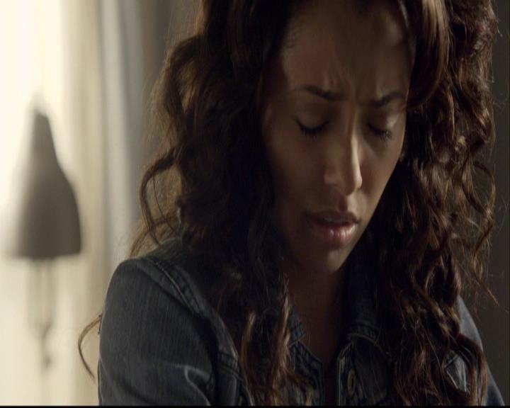 VampireDiariesWorld-dot-org_2x08Rose0827.jpg