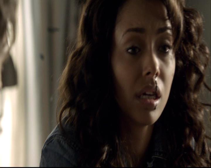 VampireDiariesWorld-dot-org_2x08Rose0847.jpg