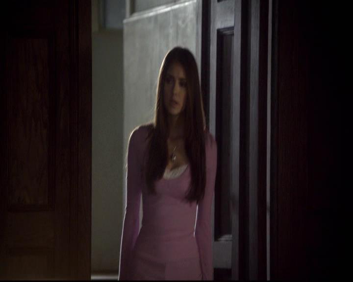VampireDiariesWorld-dot-org_2x08Rose0865.jpg