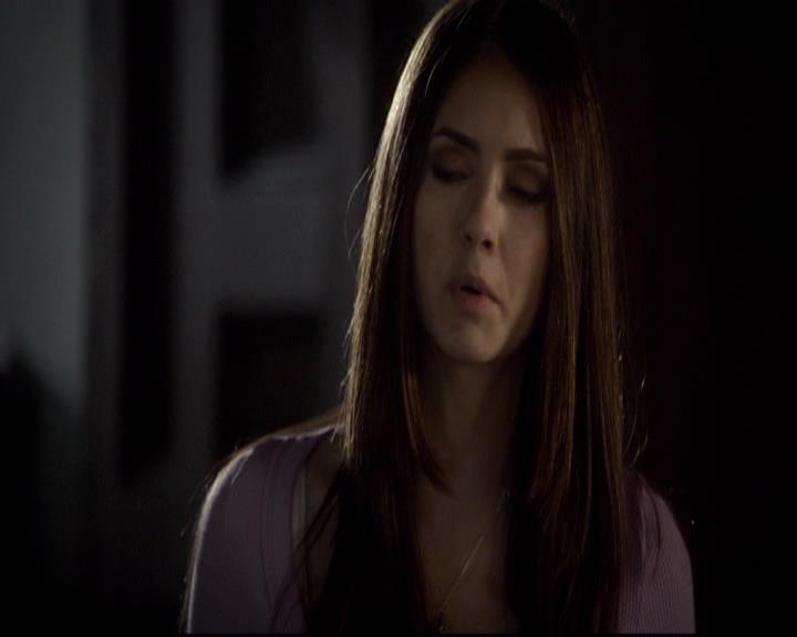 VampireDiariesWorld-dot-org_2x08Rose0869.jpg