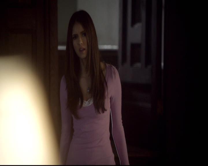 VampireDiariesWorld-dot-org_2x08Rose0879.jpg