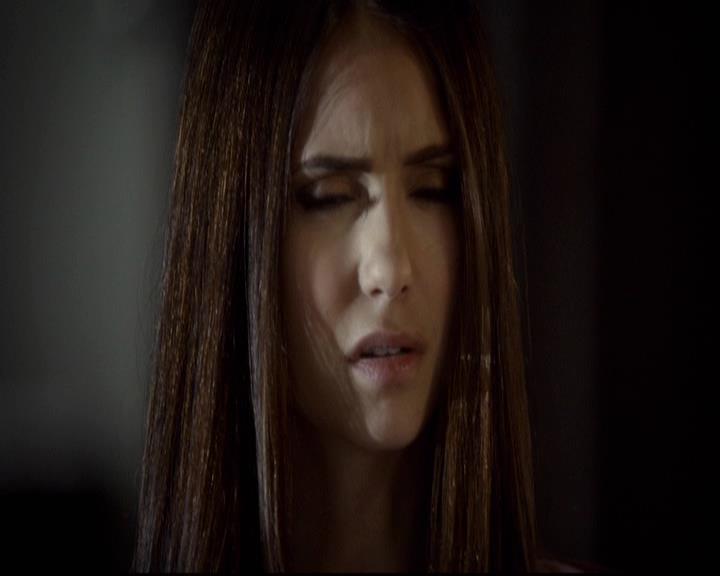VampireDiariesWorld-dot-org_2x08Rose0885.jpg