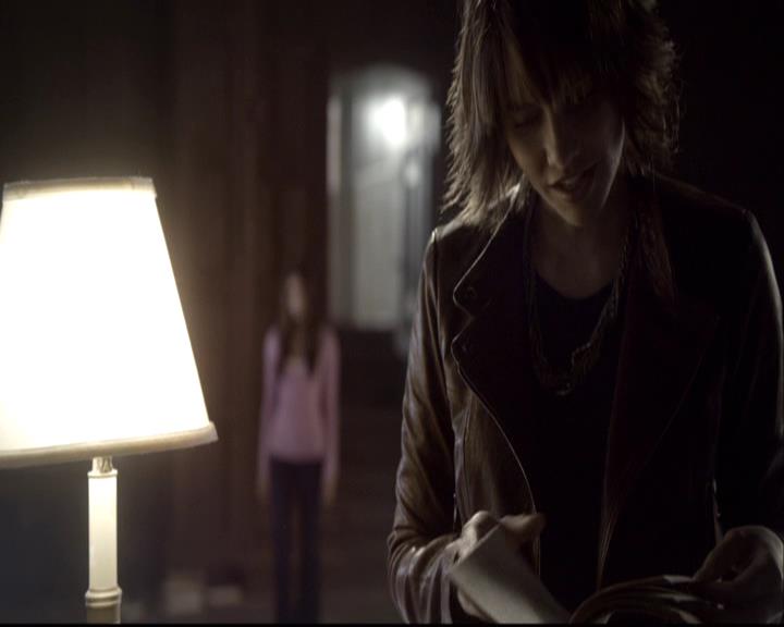 VampireDiariesWorld-dot-org_2x08Rose0897.jpg