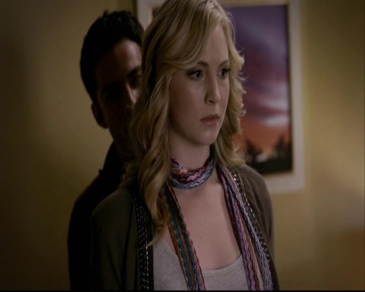 VampireDiariesWorld-dot-org_2x08Rose0996.jpg