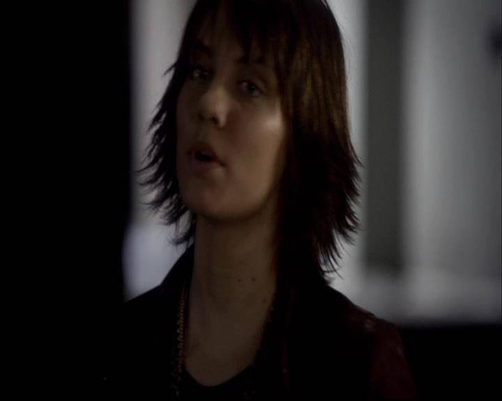 VampireDiariesWorld-dot-org_2x08Rose1086.jpg
