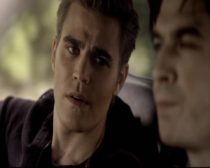 VampireDiariesWorld-dot-org_2x08Rose1277.jpg