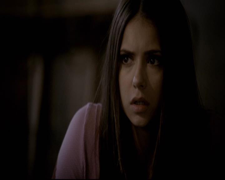 VampireDiariesWorld-dot-org_2x08Rose1299.jpg