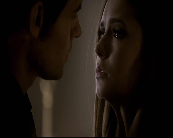 VampireDiariesWorld-dot-org_2x08Rose1457.jpg