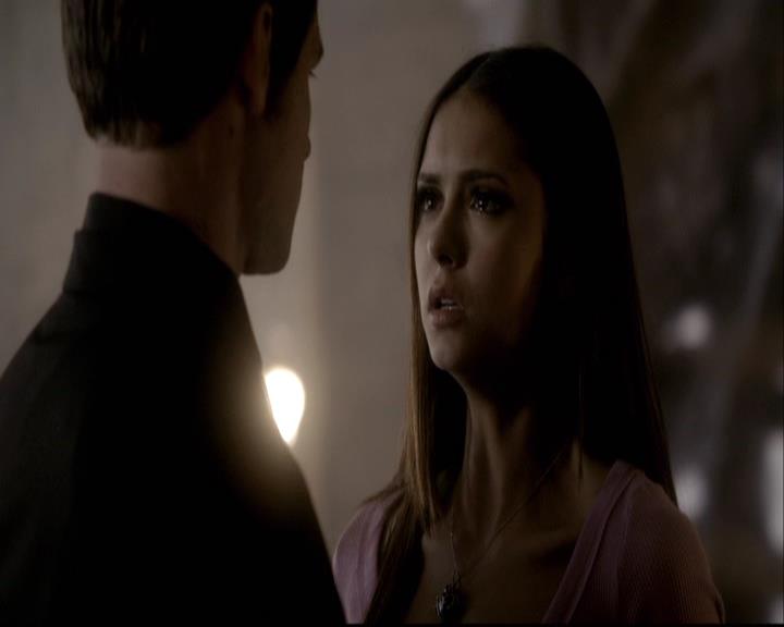 VampireDiariesWorld-dot-org_2x08Rose1471.jpg