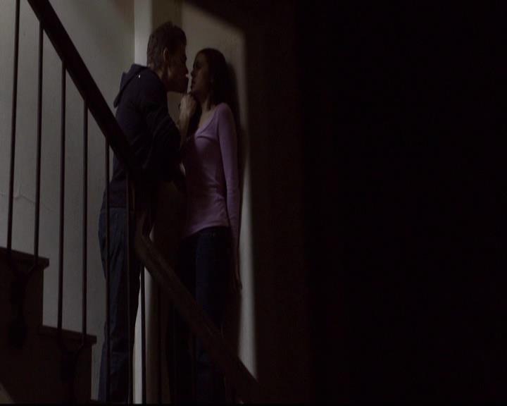 VampireDiariesWorld-dot-org_2x08Rose1671.jpg