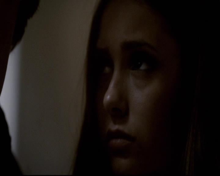 VampireDiariesWorld-dot-org_2x08Rose1675.jpg