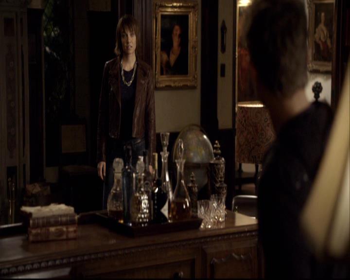 VampireDiariesWorld-dot-org_2x08Rose2099.jpg