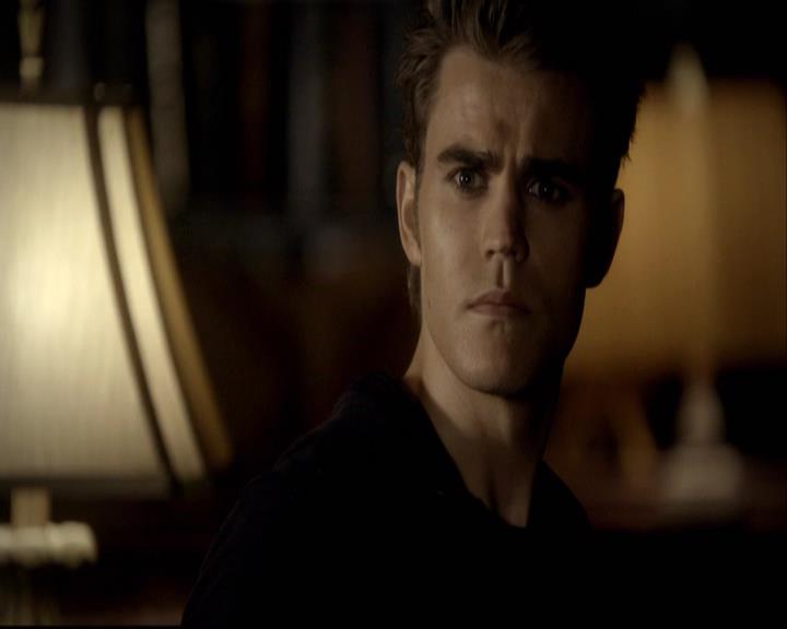 VampireDiariesWorld-dot-org_2x08Rose2101.jpg