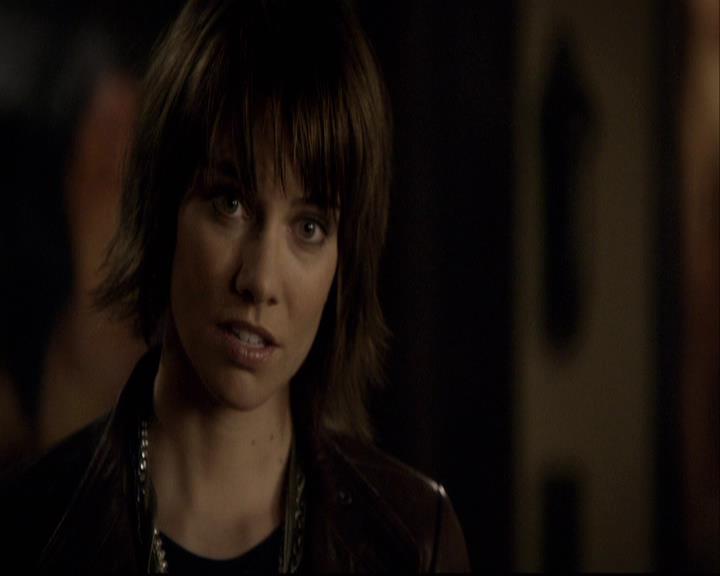 VampireDiariesWorld-dot-org_2x08Rose2107.jpg