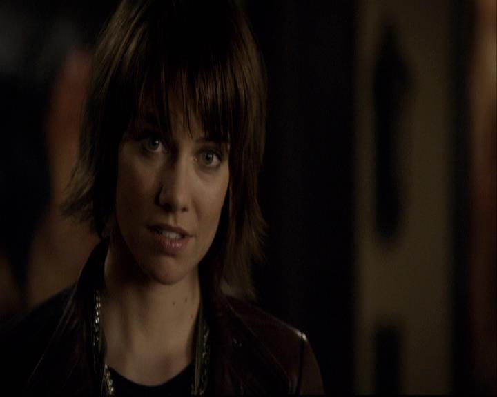 VampireDiariesWorld-dot-org_2x08Rose2108.jpg