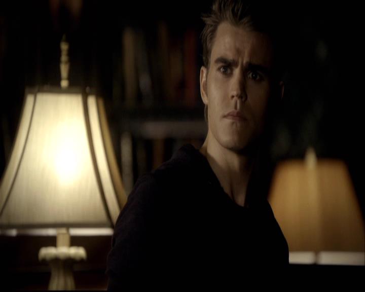 VampireDiariesWorld-dot-org_2x08Rose2111.jpg
