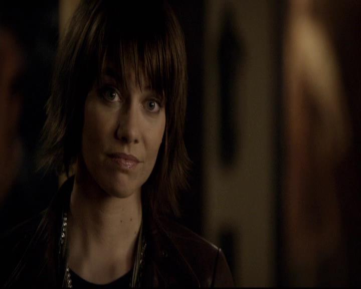 VampireDiariesWorld-dot-org_2x08Rose2113.jpg