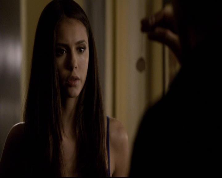 VampireDiariesWorld-dot-org_2x08Rose2145.jpg