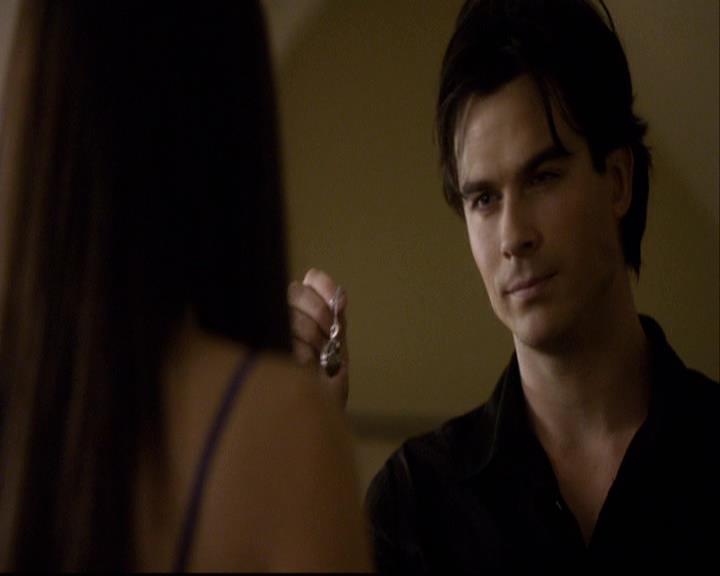 VampireDiariesWorld-dot-org_2x08Rose2147.jpg