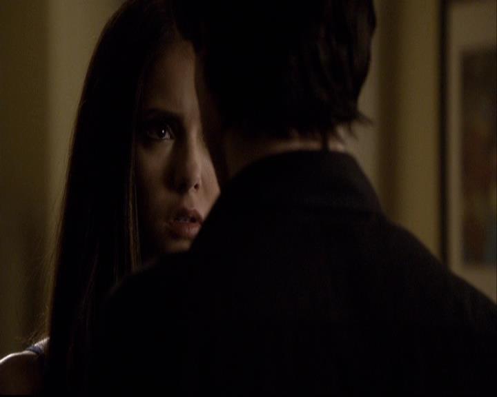 VampireDiariesWorld-dot-org_2x08Rose2173.jpg